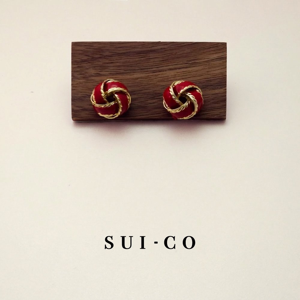 Maia Enamel Twist Studs: Sculptural Design in Rich Vintage Enamel