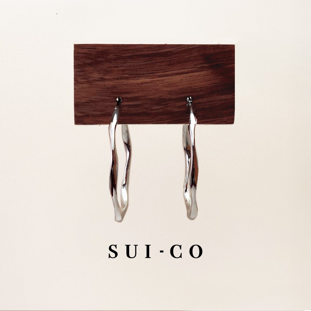 Anne Large Twist Hoops: 40mm Elegant Twisted Rope Design