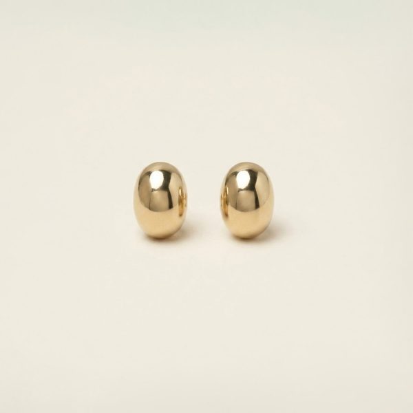 Lustrous pebble stud earrings in gold tone sui-co