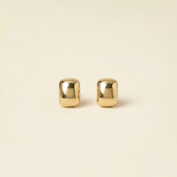 Radiant edge minimalist square studs in bright gold tone sui-co