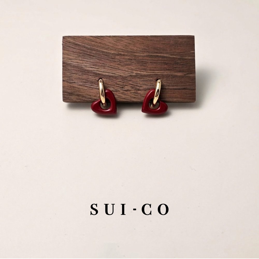 Cara 2-in-1 Flamingo Red Heart Geometric Ear Buckles