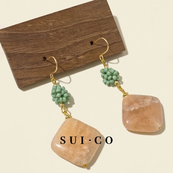 Handcrafted natural peach moonstone gemstone texture gold plated hook earrings sui-co