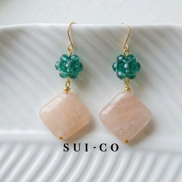 Handcrafted natural peach moonstone gemstone texture gold plated hook earrings sui-co